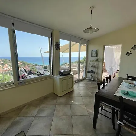 Vila Mowgli House - Sardinia Sea View Geremèas