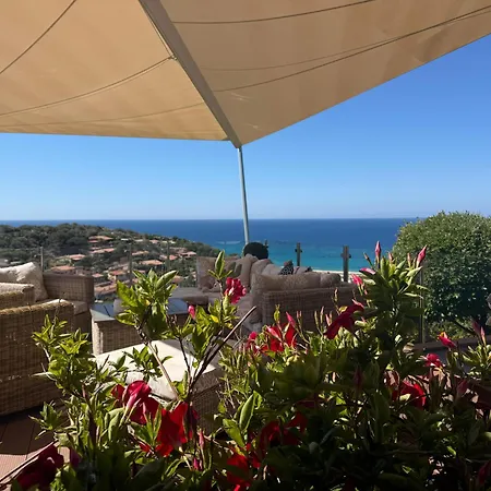 Mowgli House - Sardinia Sea View Vila