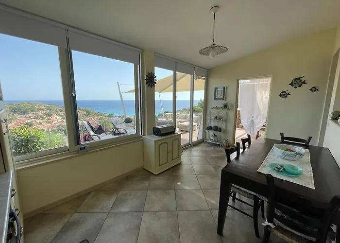 别墅 Mowgli House - Sardinia Sea View 杰若米斯